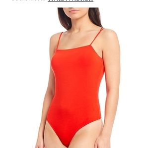 🍒Nwt Gianni Bini red bodysuit